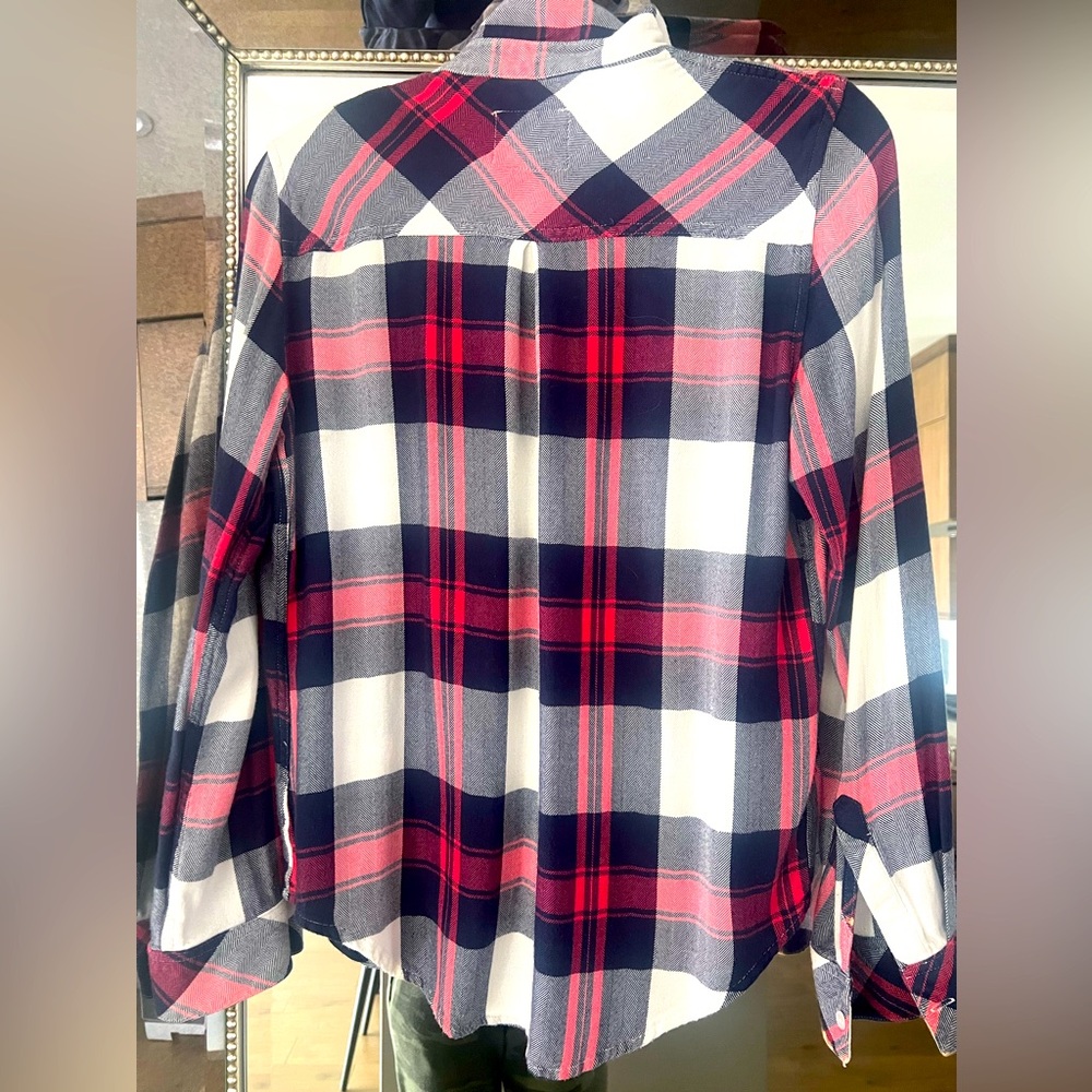 Rails button down - Picture 2 of 2